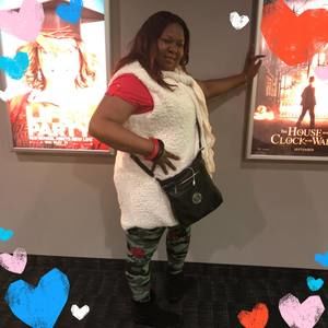 Meet your Posher, Anneta